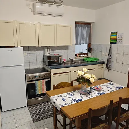 Daire Kaja, Vantacici, Otok Krk, A3 *