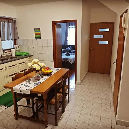 Kaja, Vantacici, Otok Krk, A3 *
